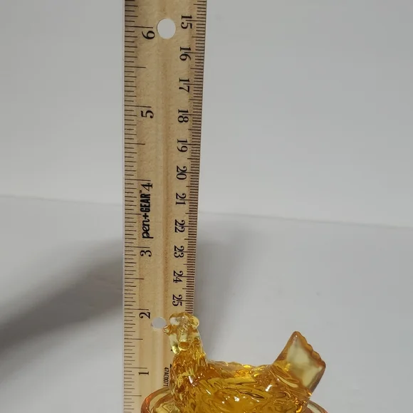Vtg Amber Glass Hen on Nest - Picture 4 of 4